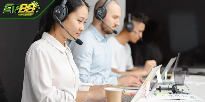 Hướng dẫn cách liên hệ EV88 chuẩn